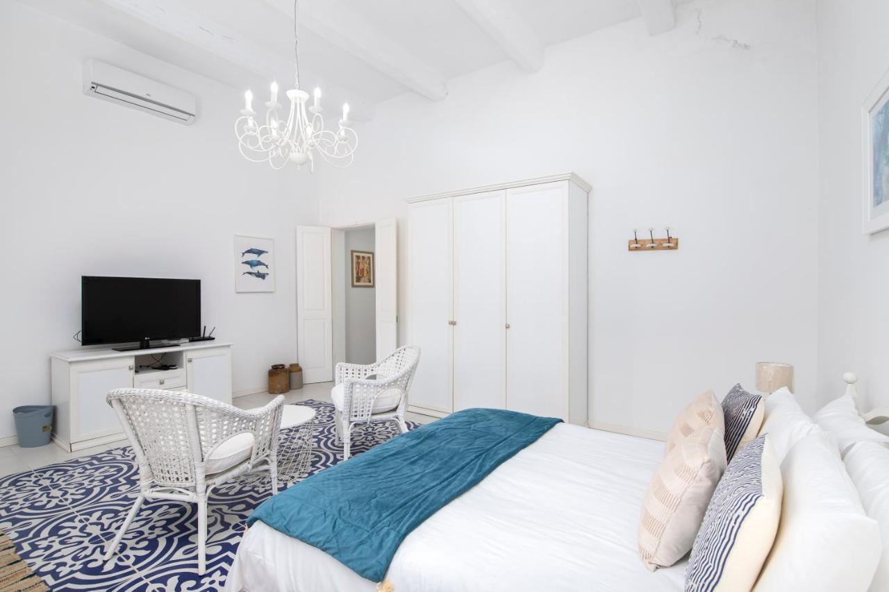 Chic, Stylish Traditional Townhouse With Terrace - St. Paul'S Bay Buitenkant foto